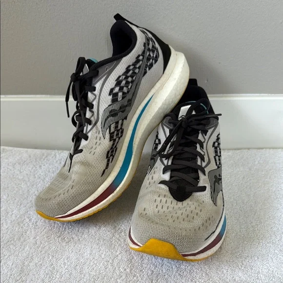 Saucony Men\'s Endorphin Speed 2 Running shoes black and white lace up Saucony Men main image 2